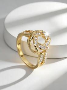 Charm-In 18K镀金铜戒指，无限符号互锁结设计，镶嵌立方氧化锆，时尚吸睛的女士戒指 - 金色 - 查看 2
