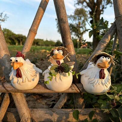 1. Interesting Farm Chicken Statue, Fence Decoration, Cute Resin Chicken Ornament, Outdoor Realistic Animal Statue, Chicken Sculpture, Perfect For Home Garden Steps, Farms, Courtyards, Backyards And Other Places.