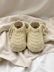 1 Pair Hand-Knitted Infant Crochet Boots, Toddler Indoor Floor Socks - Beige - View 3