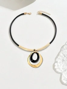 1pc New Creative Geometric Asymmetrical Patchwork Black & Gold Fashionable Casual Street Punk Rock Style European And American Personalized Exaggerated Pendant Necklace - Multicolor - View 2