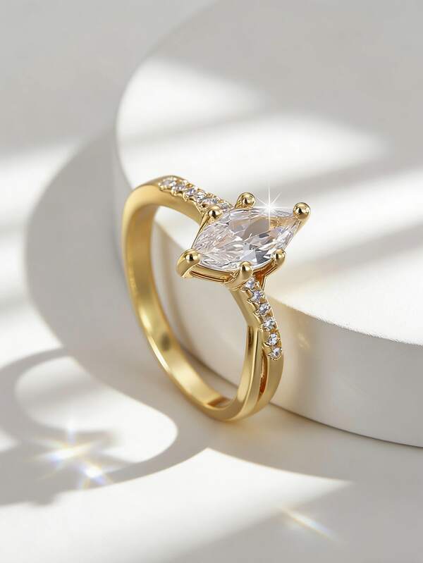 Charm-In 18K Gold Plated Copper Ring Split Shank Design Marquise Cut Cubic Zirconia Solitaire Engagement Ring For Women Jewelry