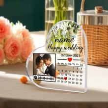 Plaque d'anniversaire personnalisée en acrylique 2D - Nom, date et photo personnalisés, décoration de bureau de calendrier d'anniversaire, cadeau commémoratif en forme de cœur, cadeau de mariage unique pour les amis, la famille, les couples et les êtres chers, souvenir élégant de célébration d'étape importante - Carte de date de mariage H-Wedding - Voir 2