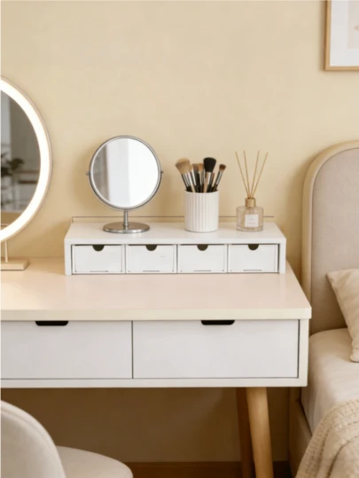 صندوق تخزين مكتبي ب- 4 أدراج، خيارات متعددة، مصنوع من مواد بلاستيكية خفيفة الوزن وقوية، توفير مساحة، صندوق تخزين مكتبي متعدد الاستخدامات. مناسب لتنظيم وتخزين القرطاسية والمستلزمات المكتبية والمستحضرات التجميلية والأصناف الصغيرة، مثالي للسكن الجامعي وخزانة غرفة النوم والمكتب.