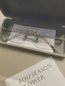 1 pieza Pequeño marco rectangular sin marco de metal, adecuado para el transporte diario, exudando elegancia refinada. Estilo universal, adecuado para ocasiones casuales y formales. Diseño de marco clásico simple, adoptando un diseño plano de moda. Puede bloquear la luz azul, ultraligero, cómodo de usar. - Multicolor - Ver 15