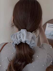 1pc Gray Knitted Floral Headband, Decorated With Faux Pearl Ruffles On The Edge, Soft & Comfortable Material, Suitable For Ponytail And Other Hairstyles, High-End Hair Accessory For Daily Or Special Occasions. The Product Includes Headband, Hair Decor And Elastic Band For Creating Perfect Styling. - Multicolor - View 3