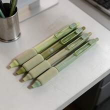 一盒4支装抹茶绿海绵握柄伸缩圆珠笔，0.5毫米笔尖，书写流畅，高品质文具套装，适合学生和办公人士使用。 - 套裝 - 查看 4