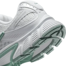 Nike W V5 RNR 女款滑板休闲鞋 HQ7901-106 - 白黑/灰 - 查看 9