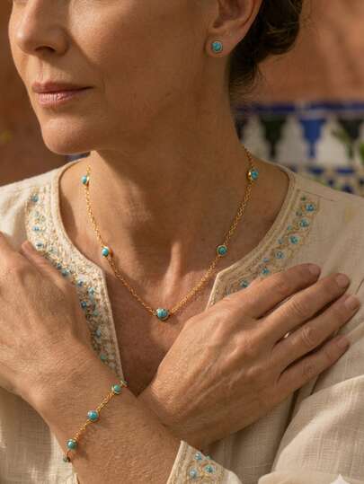 4件套复古优雅圆形绿松石装饰不锈钢项链、串珠手链、吊坠项链、耳环，18K镀金时尚首饰套装，适合日常佩戴