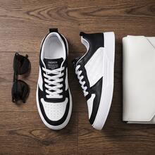 Tenis de hombre casuales con suela gruesa y plataforma estilo coreano, zapatos para hombre de moda urbana con cordones y textura de cuadros, calzado deportivo transpirable cómodo y ligero, sneakers versátiles de calle con diseño juvenil, calzado resistente al desgaste y antideslizante de uso diario. - Negro - Ver 10