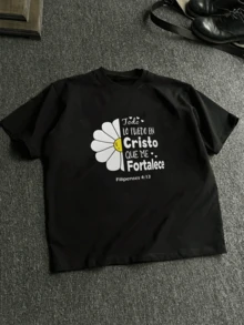 Camiseta para hombre 100% algodón con estampado de media margarita y frase en español que significa "Todo lo puedo en Cristo que me fortalece",que inspira fe y positividad. - Negro - Ver 1