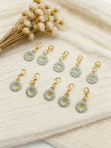 10pcs/Set Mini Daisy Flower Lobster Clasp Keychain, Y2K Floral Bag Accessories Set, Car Decor, Bag Charm, Backpack Pendant, Suitable For School, Cute Goth Style Christmas Gift Gifts For Mother, Father, Graduation, And Teacher - Blue Daisy - View 5