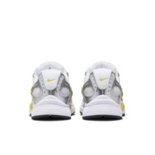 Nike W V5 RNR 女款休闲鞋 HQ7901-105 - 白黑/灰 - 查看 6