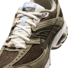 Nike W AIR MAX MOTO 2K 女款滑板休闲鞋 IQ1150-220 - 顏色 - 查看 8