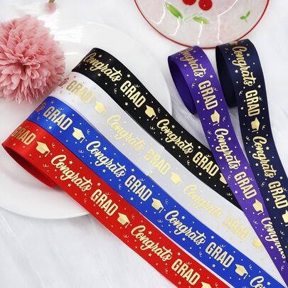 1 cuộn ruy băng satin chúc mừng tốt nghiệp, ruy băng satin in nhũ vàng, chất liệu polyester, thích hợp để gói quà tốt nghiệp, vòng hoa tốt nghiệp, quà tặng tốt nghiệp, đồ dùng tiệc tùng, lễ tốt nghiệp, tiệc độc thân, đồ dùng tiệc tốt nghiệp 2026, đồ dùng tiệc tốt nghiệp, đồ dùng bó hoa, đồ dùng bó hoa, quà tặng tiệc độc thân, đồ dùng bánh (dài 5 thước Anh, rộng 0,98 inch)