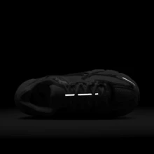 Nike W ZOOM VOMERO 5 女款休闲运动鞋 HF7723-100 - 顏色 - 查看 10