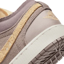 Giày bóng rổ nữ Nike AIR JORDAN 1 LOW SE CRAFT (GS) - Giày thể thao thường ngày DZ4465-200 - Gạo/Lúa - Xem 9