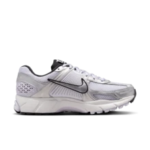 Giày chạy bộ nữ Nike W ZOOM VOMERO 5 M IB7253-500 - màu sắc - Xem 4