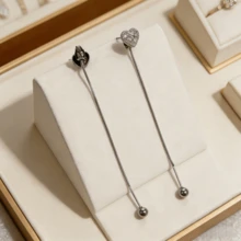 1 Pair Romantic Heart-Shaped Rhinestone Silver Long Earrings, Suitable For Women's Gathering And Atmosphere Jewelry - Heart-shaped Diamond-encrusted Long Earrings - View 2