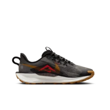 Giày thể thao nữ Nike PEGASUS TRAIL 5 (GS) FV5638-005 - Đen/Đất son sa mạc-Thông-Xám đại học - Xem 4
