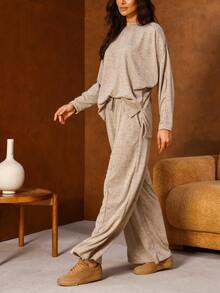 Women's Loose-Fitting Batwing Sleeve Oversized Premium Knit Blouse For Autumn/Winter - Nude - 查看 6