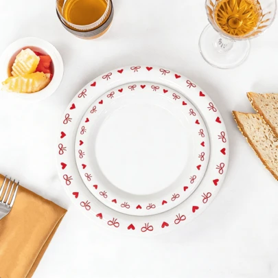 LECHENG HOUSEHOLD 2pcs Ceramic Novelty Plates, Hand-Painted Red Bow & Heart Pattern, 10.63in & 8.2in Plates, Heat-Resistant Thick Rim, Pasta Plate, Steak Plate, Dessert Plate, Wedding, Party, Home Kitchen