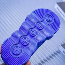 Tenis de niño Tenis de niña Zapatos para niña con luces LED brillantes Calzado deportivo con diseño animado de coche Zapatillas de deporte con cierre de  ajustable Suela de EVA ligera antideslizante y flexible Malla transpirable de alta calidad Cómodos y resistentes al desgaste Estilo moderno informal y fashion Amortiguación suave para caminar y jugar Calzado infantil para uso diario casual - Azul - Ver 7