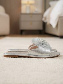 2026 New 3-12 Years Old Girls' Silver Crystal Bow Sandals - Non-Slip Soft Bottom Open Toe Flip Flops - Sweet Princess Style Design - Suitable For Summer Birthday Party, Beach Vacation And Daily Wear - Silver - View 5