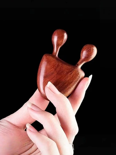 1pc Sandalwood Facial Massager, Designed To Soothe The Entire Face And Calm The Eye Area, With A Wooden Texture, A Portable Beauty Care Device Including A Nose Massager, No Battery Required, A Relaxation Massage Tool