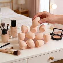 1个时尚粉色超大美妆粉扑，采用亲水材质，遇水膨胀，快速上妆，亲肤柔软，可重复使用，不易掉毛，高密度高回弹，不易变形，是理想的化妆工具 - 卡其色 - 查看 4