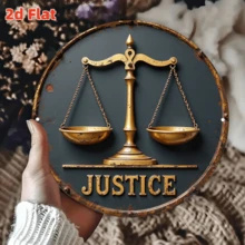 [Flache Oberfläche] Gerechtigkeitsskala Vintage Metall Wandbehang - Goldene Waage und Schwert Design aus rustikaler Eisenplatte | Retro Dekoration für Zuhause, Bars, Cafés, Garagen, wie in der Größentabelle gezeigt - mehrfarbig - Übersicht 4