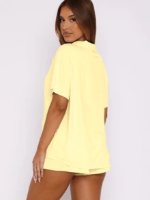 Women's 2 Piece Pajama Set Short Sleeve Button Down Collared Top And Elastic Waist Shorts Loungewear Set Sleepwear - Màu vàng - Xem 4