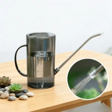 两件套（喷雾器+浇水壶）：手持长嘴浇水壶，带喷嘴，采用耐用塑料材质制成。四季皆宜，是花园维护、室内植物浇水和植物养护的理想之选。节日送礼佳品。 - 噴水壺 - 查看 2