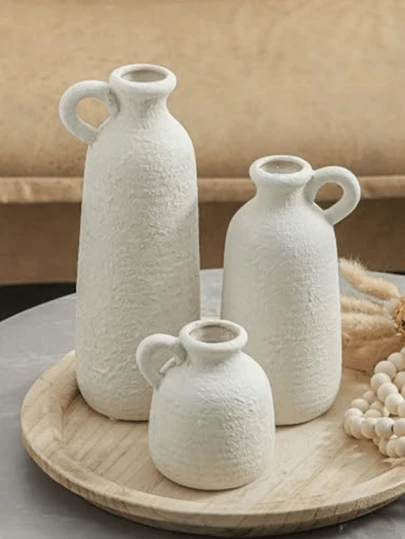 White Textured Resin Vase With Handle – Rustic Jug-Style Vase For Dried Flowers & Pampas Grass | Timeless Single-Piece Accent For Living Room Shelves, Entryway Consoles & Bedroom Vanities | Durable Decor To Infuse Home Spaces With Warm, Minimalist Wabi-Sabi Charm