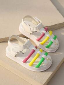 Sandal trẻ em, giày bệt cho bé gái, có thể điều chỉnh kích cỡ, size 3-12 tuổi, màu trắng ngà, mũi kín, quai sọc cầu vồng, màu xanh lá cây pastel, vàng, hồng, đế dày, kiểu La Mã, có khóa dán. - Nhiều màu - Xem 4