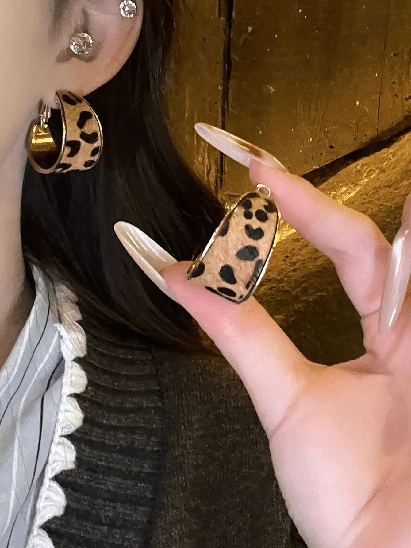 1 par de pendientes con forma de C con estampado geométrico de leopardo - Dorado - Ver 1