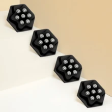 4件/8件 自黏式5輪腳輪 - 安靜、免鑽孔安裝，適用於儲物箱與家具 - 高承重能力 - 適合居家與辦公室使用 - 輕鬆移動家具。尺寸圖為實際大小 - A - 查看 3