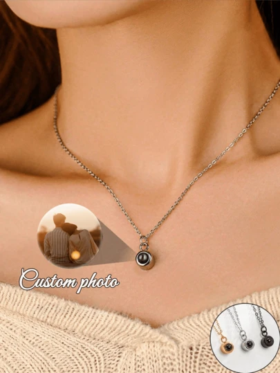 1pc Customized Photo Projection Necklace, Stainless Steel Minimalist Projection Photo Necklace, Women Round Shape Photo Projection Necklace With Built-In Photo, Personalized Photo Necklace For Women, Customized Memorial Photo Necklace, Gift For Girlfriend, Customizable Color Photo Projection Necklace, Family Memory Photo Necklace, Mother's Day Mom Photo Necklace, Mother's Day Gift