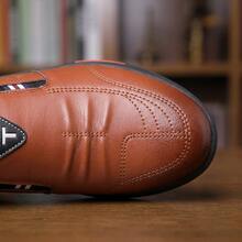 Zapatos de Hombre Casuales de Cuero Sintético Suave Mocasines Hombre con Suela Antideslizante Calzado para Caballero Transpirable y Ligero Tenis para Hombre de Moda Diseño Elegante y Confortable Zapatos para Hombre Flexibles y Resistentes al Desgaste Ideal para Oficina Trabajo y Uso Diario Informal - Marrón - Ver 7