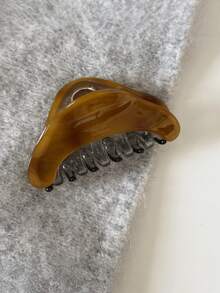 1pc Medium Asymmetrical Wavy Hair Claw Clip, Sturdy Non-Slip Acetate Hair Claw, Retro French Marble Texture Tortoiseshell Pattern Hair Accessory For Women - Multicolor - View 8