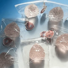 逼真草莓慢回弹软硅胶减压玩具，可爱减压礼物 - 查看 4