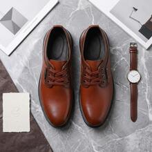 Zapatos de hombre de vestir y calzado casual de cuero PU con cordones y detalle metálico lateral. Estos zapatos para hombre elegantes integran el estilo de mocasines hombre, siendo transpirables, suaves y antideslizantes. Zapatos cómodos de moda para oficina o negocios, calzado de caballero resistente al desgaste y ligero para uso diario, diseño versátil y moderno tipo tenis para hombre formal con suela flexible. - Marrón - Ver 10
