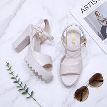 Sandalias para dama elegantes de tacón grueso y plataforma zapatos para mujer casuales de PU moda punta abierta con correa al tobillo y hebilla ajustable sandalias de tacón alto cómodas ligeras y antideslizantes para fiesta estilo minimalista versátil calzado femenino con dije decorativo diseño transpirable y resistente para verano - Blanco - Ver 10