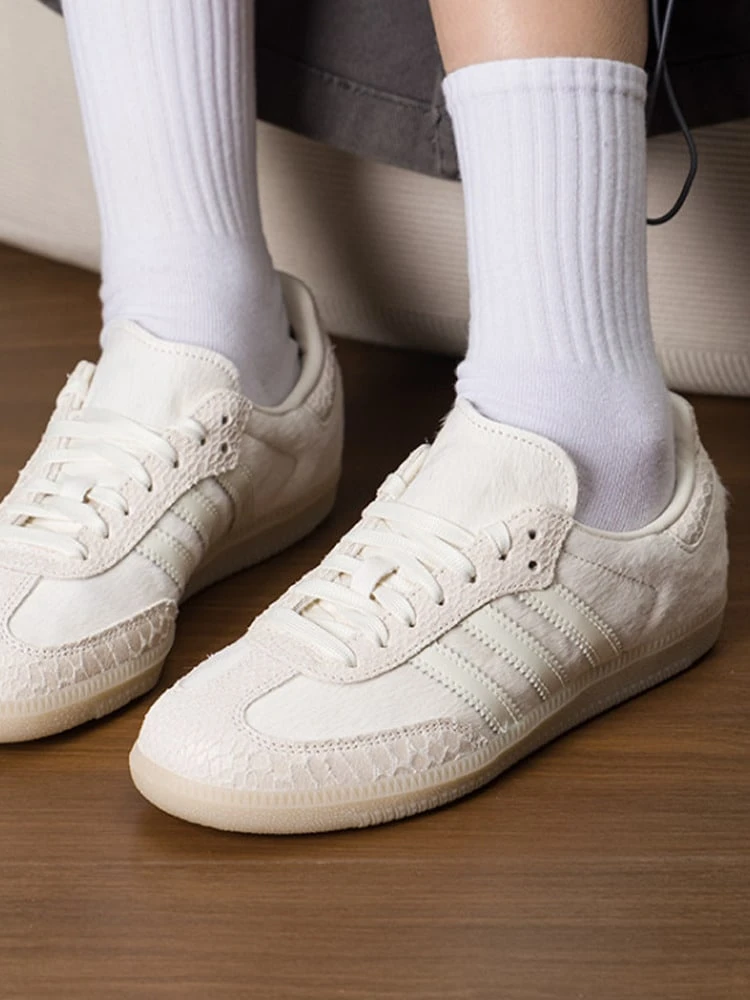 Giày thể thao nữ adidas Originals SAMBA OG mũi tròn, thoải mái và mềm mại, sản xuất tại Đức, màu be. - Màu be - Xem 1
