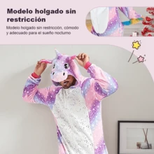 Mono Pijama Entero Unisex para Adulto y Parejas, Diseño de Unicornio con Estrellas y Cola Arcoíris Colorida, Pijama de Peluche Suave Térmico Cálido para Otoño e Invierno, con Capucha 3D, Cremallera Frontal y Abertura para Baño, Ropa de Noche Cómoda para Dormir en Casa, Disfraz Temático para Halloween y Navidad, Regalo Ideal para Parejas y Seres Queridos - Morado - Ver 4