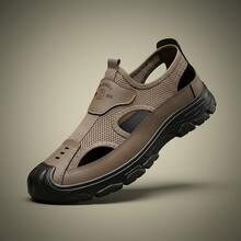 Sandalias para hombre casuales de punta cerrada fabricadas con malla transpirable y suela de goma resistente, calzado de playa hombre cómodo con diseño hueco y ligero de secado rápido, chanclas para hombre antideslizantes con amortiguación suave, zapatos de verano de estilo deportivo moderno y elegante, sandalias de hombre de alta calidad para exteriores y senderismo. - Marrón - Ver 9