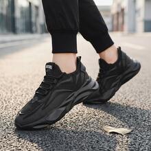 Zapatillas deportivas de color negro para hombre, tenis para hombre, tenis de hombre, confeccionadas con tejido de malla transpirable. Un modelo ligero y cómodo, ideal para el gimnasio y para caminar a diario, con cordones resistentes y suela antideslizante. - Negro - Ver 1