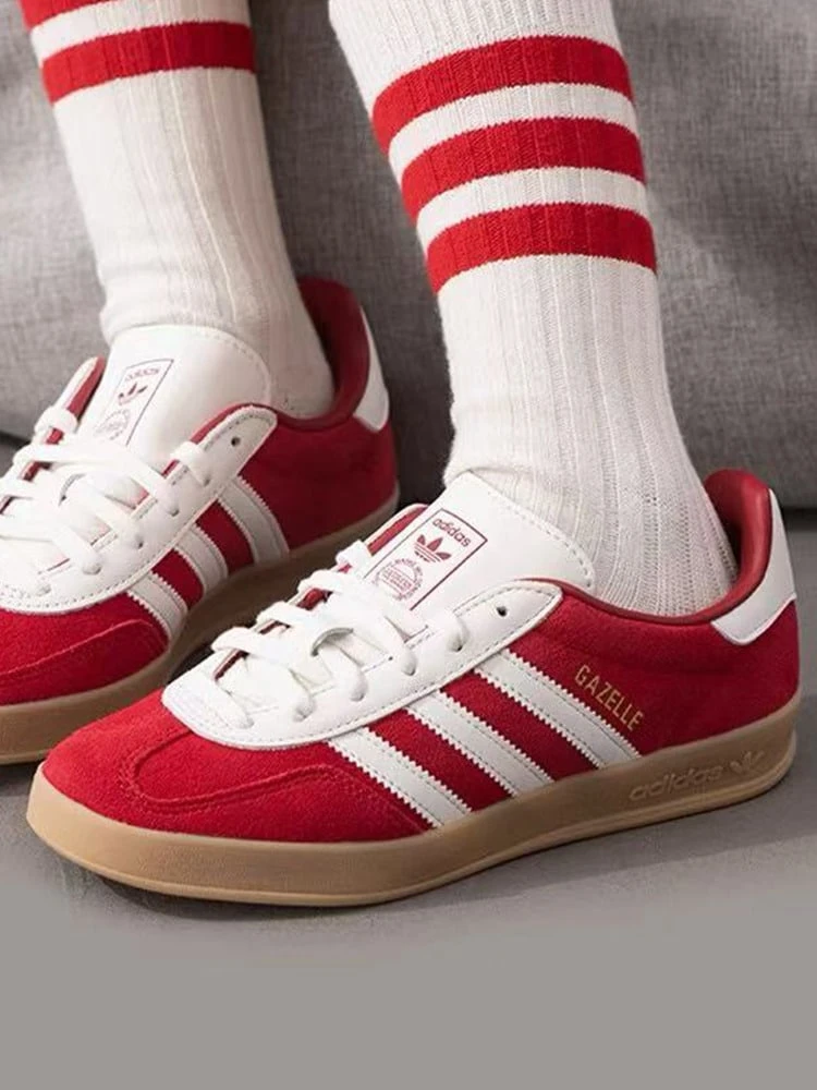 Giày thể thao trong nhà adidas Originals GAZELLE INDOOR thoải mái và thời trang của Đức, dành cho nam, màu đỏ. - Đỏ - Xem 1