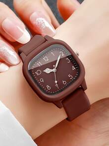2 Pieces Per Set. This Stylish, Simple And Elegant Silicone Wristband With Square-Shaped Pointer Display Of Numbers And A Small Quartz Watch, Paired With A Heart-Shaped Bracelet, Forms A Complete Set. It Is Suitable For Wearing At Parties, Gatherings, Schools To Check The Time, And Is Also Very Suitable As The Best Gift For Mothers/Friends On Mother's Day, Back-To-School Season, And Easter. - Multicolor - View 5