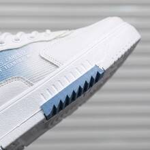 Tenis de hombre casuales con tela de malla transpirable, zapatos para hombre de moda con diseño de paneles y cordones, tenis para hombre cómodos con suela antideslizante y resistente al desgaste, calzado masculino ligero de estilo urbano, zapatos deportivos versátiles con textura suave y amortiguación para caminar. - Celeste - Ver 8