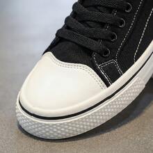 Tenis hombre lona con detalles PU y cordones,  juvenil y look relajado. Ligeros, transpirables y antideslizantes, suaves y resistentes para uso diario. - Negro - Ver 6